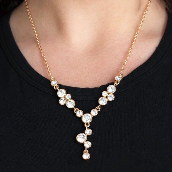 Paparazzi Jewelry Accessories - Five-Star Starlet - Gold Necklace - Vintage - Picture 1 of 6